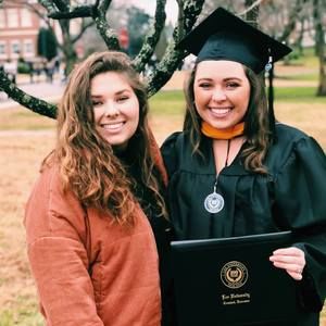 Meet your Posher, Carey